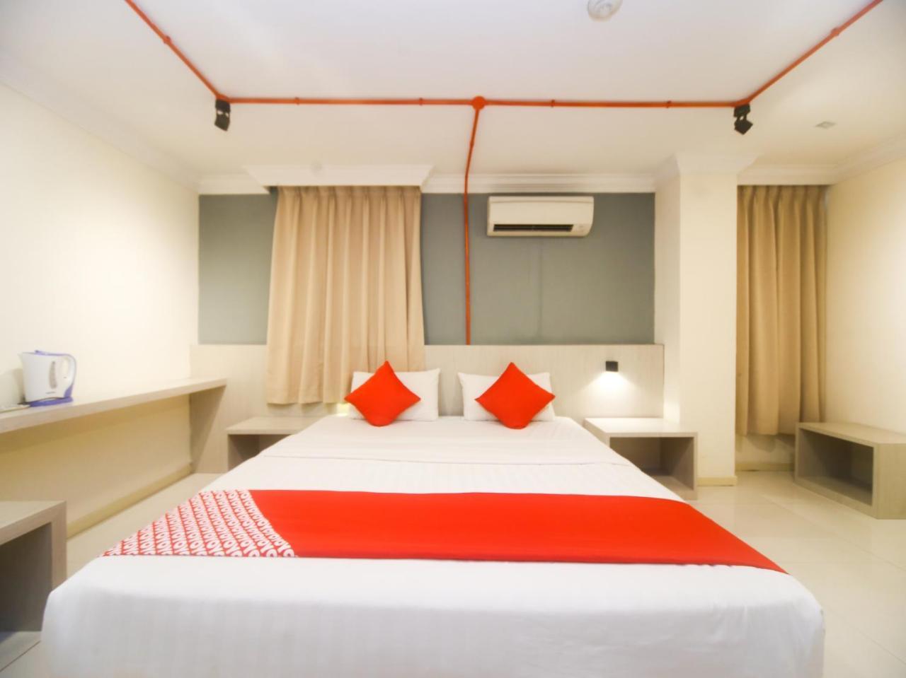 Oyo 727 Hotel Rafflesia Kota Kinabalu Exterior photo